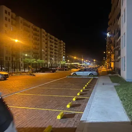 Hermoso Apartamento En Condominio Con Gym Y Pisicina De Adultos Y Ninos Ricaurte Exterior photo