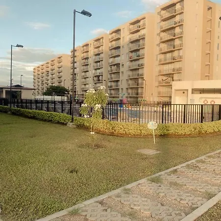 Hermoso Apartamento En Condominio Con Gym Y Pisicina De Adultos Y Ninos Ricaurte Exterior photo