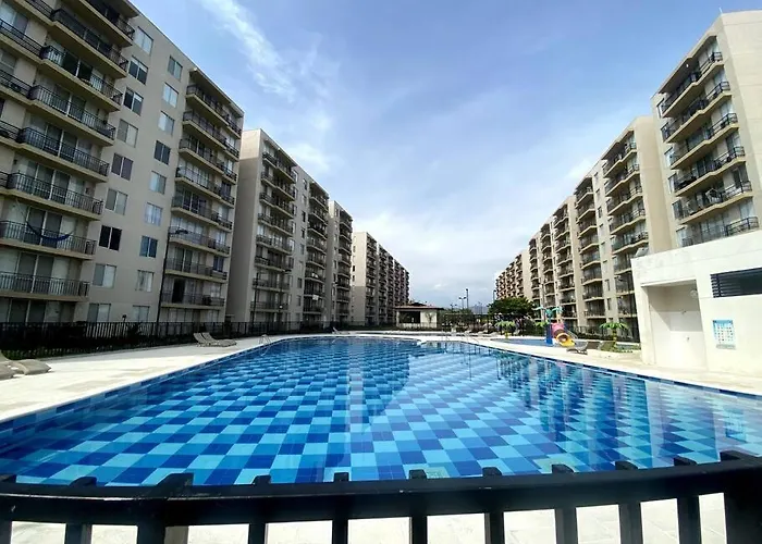 Hermoso Apartamento En Condominio Con Gym Y Pisicina De Adultos Y Ninos