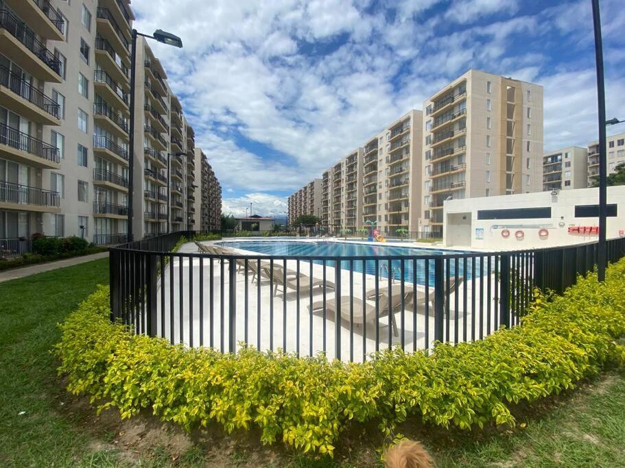 Apartment Hermoso En Con Gym Y Pisicina De Adultos Y Ninos *